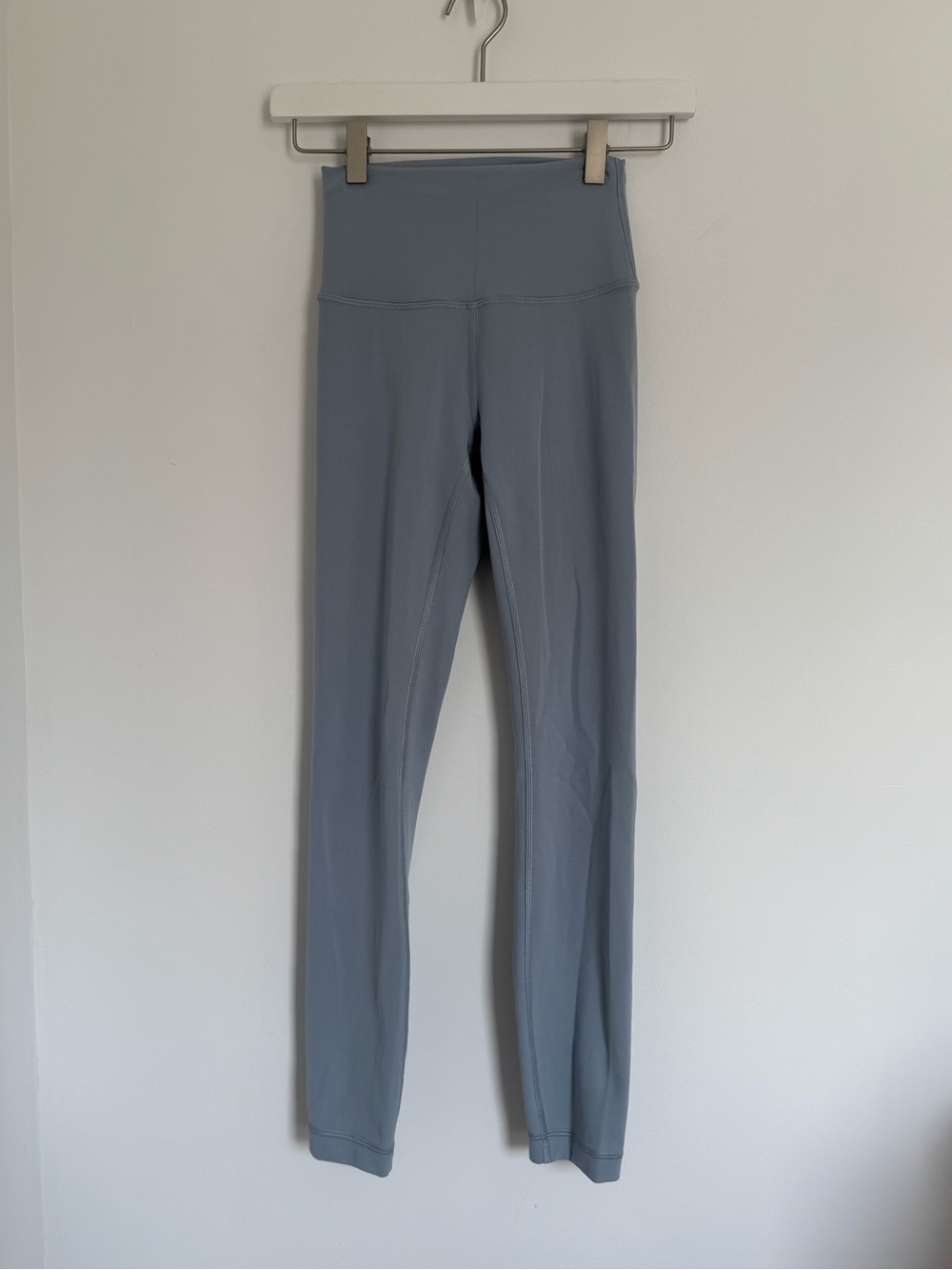 Lululemon High-Waist Leggings in Slate Blue - - Picture 5 of 7